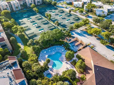 450 Egret Circle Delray Beach FL 33444