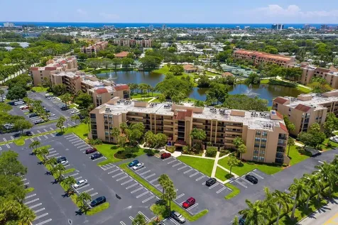 450 Egret Circle Delray Beach FL 33444