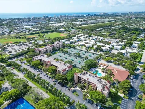 450 Egret Circle Delray Beach FL 33444