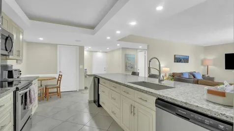 450 Egret Circle Delray Beach FL 33444