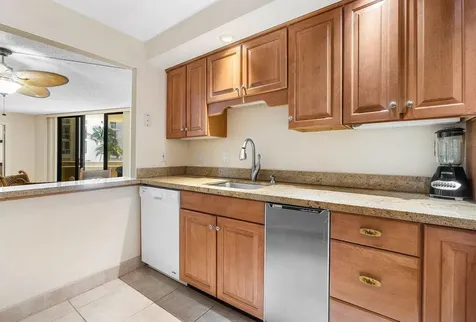 2800 N Ocean Drive Singer Island FL 33404