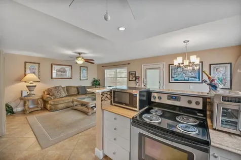 677 Normandy O Delray Beach FL 33484