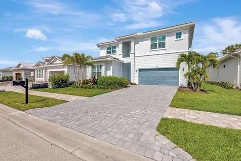 211 Se Calmo Circle Port Saint Lucie FL 34984