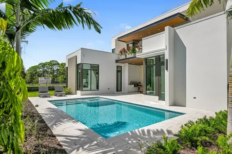 16694 Mosaic Place Delray Beach FL 33446