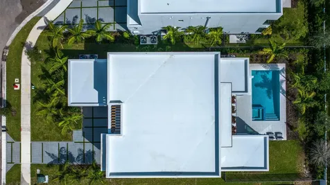 16694 Mosaic Place Delray Beach FL 33446