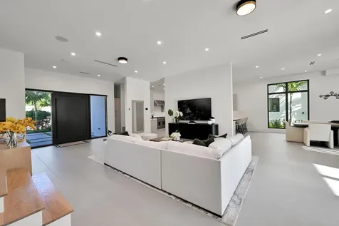 16694 Mosaic Place Delray Beach FL 33446
