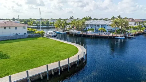 2511 NE 36th Street Lighthouse Point FL 33064