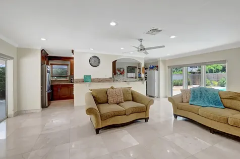 701 Nw 8th Avenue Boca Raton FL 33486