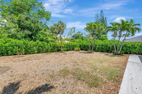 701 Nw 8th Avenue Boca Raton FL 33486