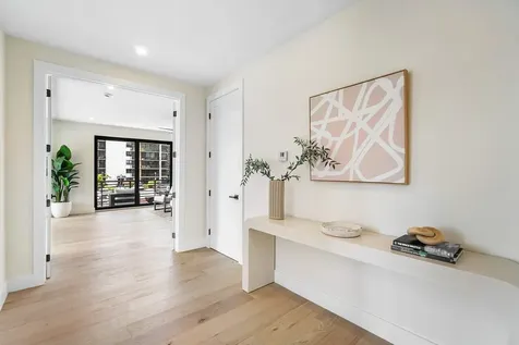 872 Glouchester Street Boca Raton FL 33487