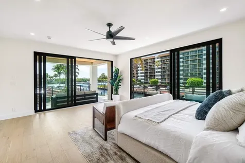 872 Glouchester Street Boca Raton FL 33487