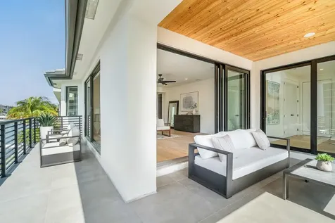 872 Glouchester Street Boca Raton FL 33487