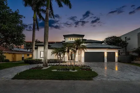 872 Glouchester Street Boca Raton FL 33487