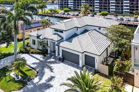 872 Glouchester Street Boca Raton FL 33487