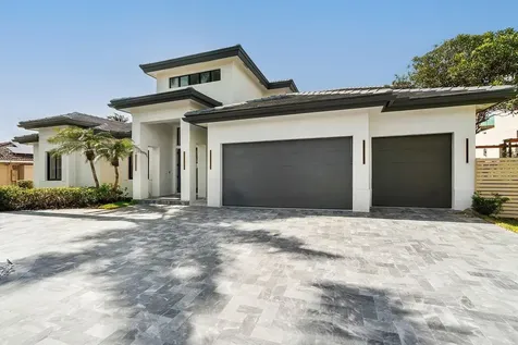 872 Glouchester Street Boca Raton FL 33487