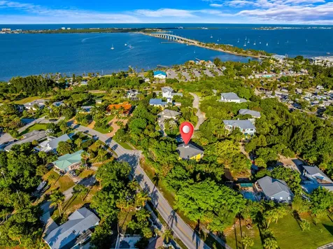 3900 Ne Cheri Drive Jensen Beach FL 34957