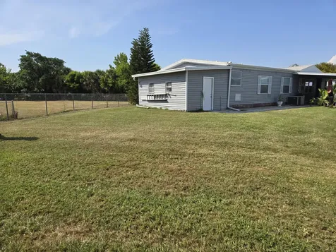 1699 Sw 35th Circle Okeechobee FL 34974