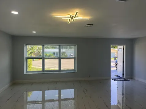 1720 Sw 13th Street Boca Raton FL 33486