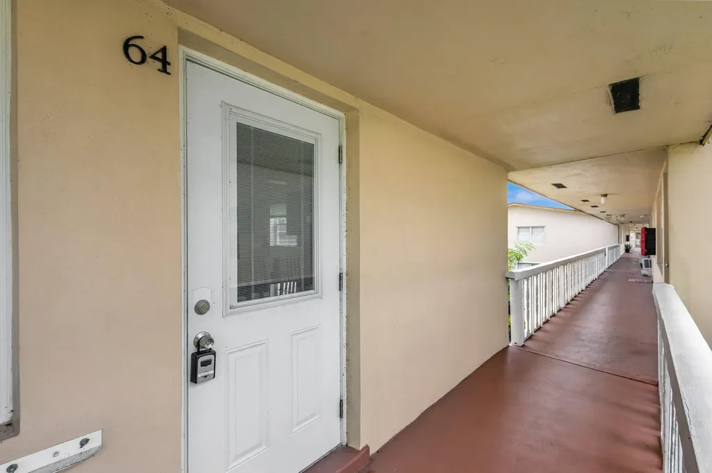 64 Coventry C West Palm Beach FL 33417