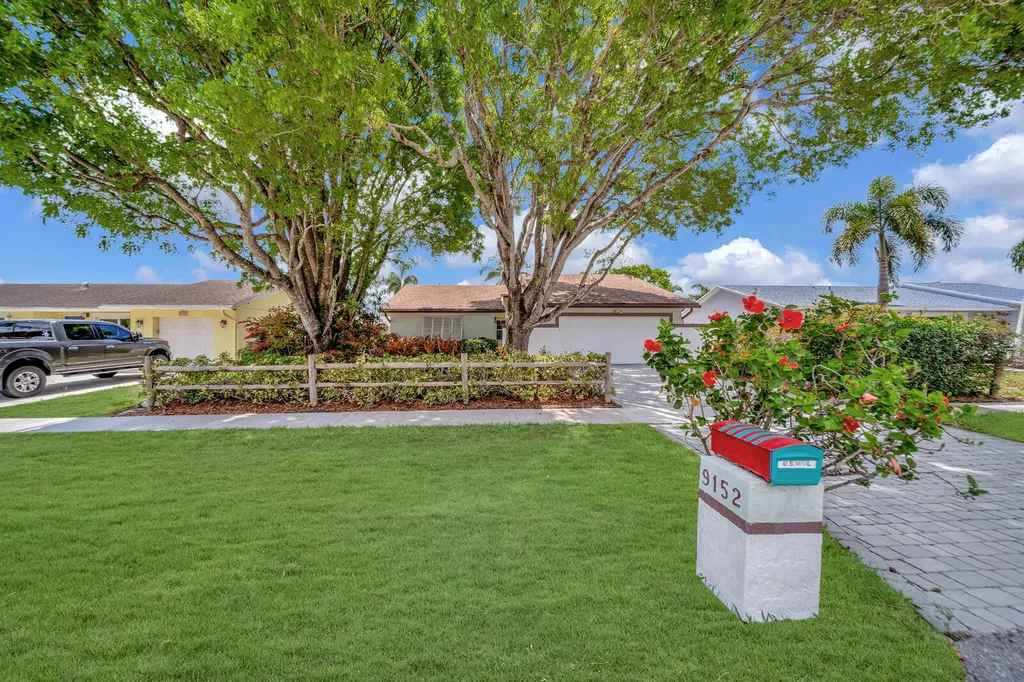 9152 Affirmed Lane Boca Raton FL 33496