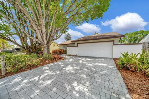 9152 Affirmed Lane Boca Raton FL 33496