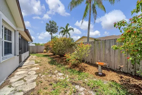 9152 Affirmed Lane Boca Raton FL 33496