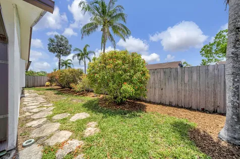 9152 Affirmed Lane Boca Raton FL 33496