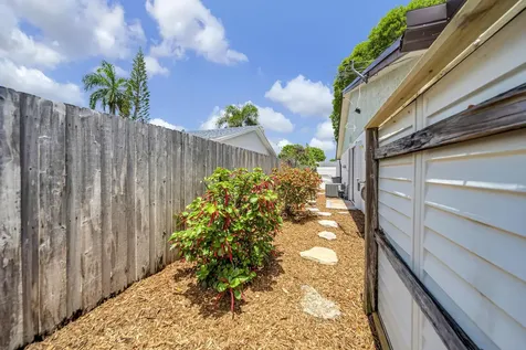 9152 Affirmed Lane Boca Raton FL 33496