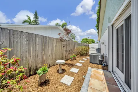 9152 Affirmed Lane Boca Raton FL 33496