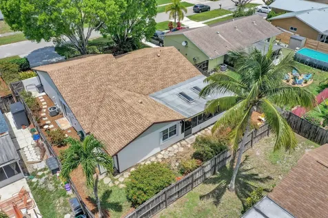 9152 Affirmed Lane Boca Raton FL 33496