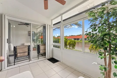 8237 Via Di Veneto Boca Raton FL 33496