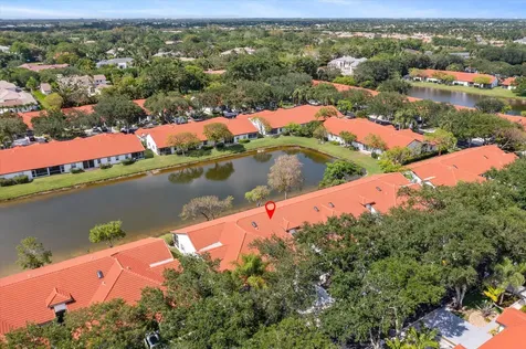 8237 Via Di Veneto Boca Raton FL 33496