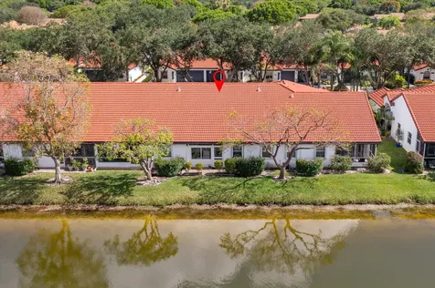 8237 Via Di Veneto Boca Raton FL 33496