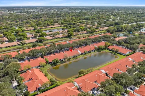 8237 Via Di Veneto Boca Raton FL 33496