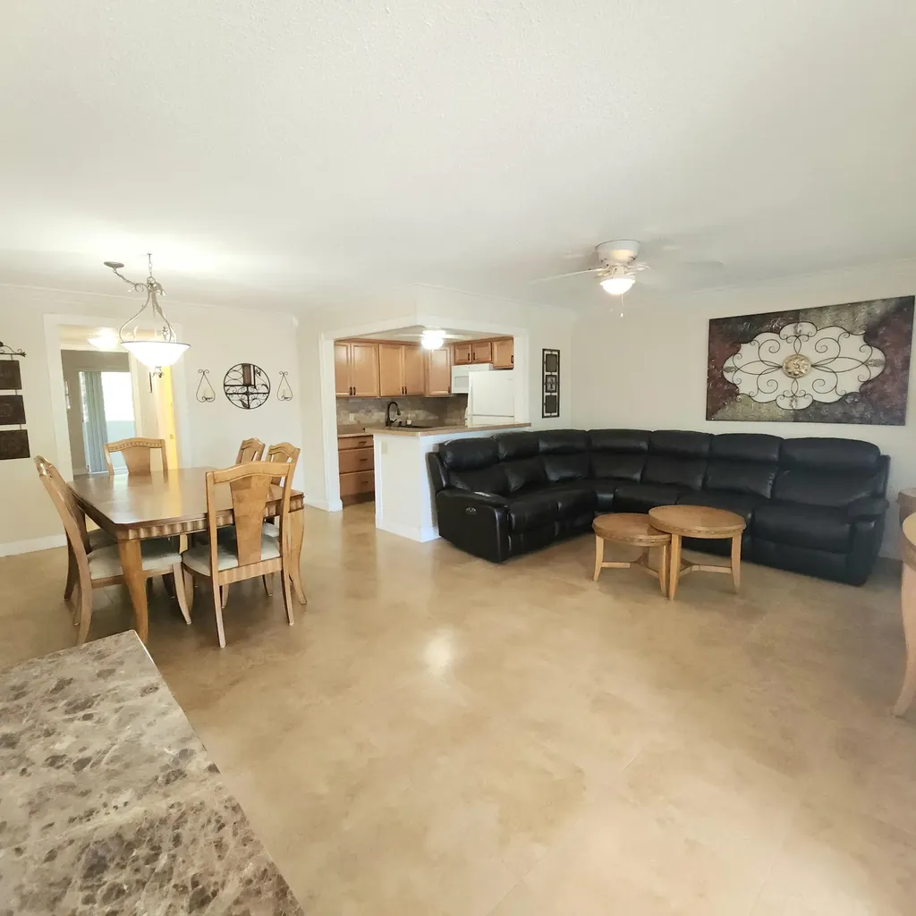 173 Kent J West Palm Beach FL 33417