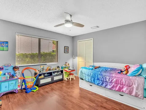 4840 Nw 28th Way Boca Raton FL 33434