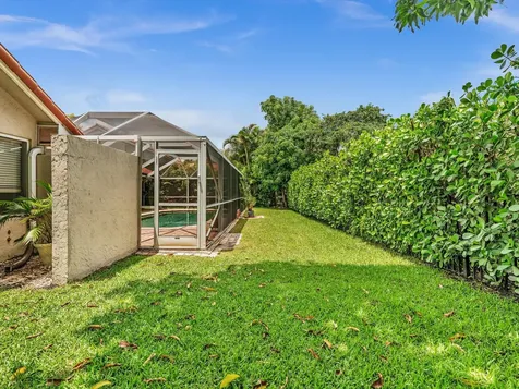 4840 Nw 28th Way Boca Raton FL 33434