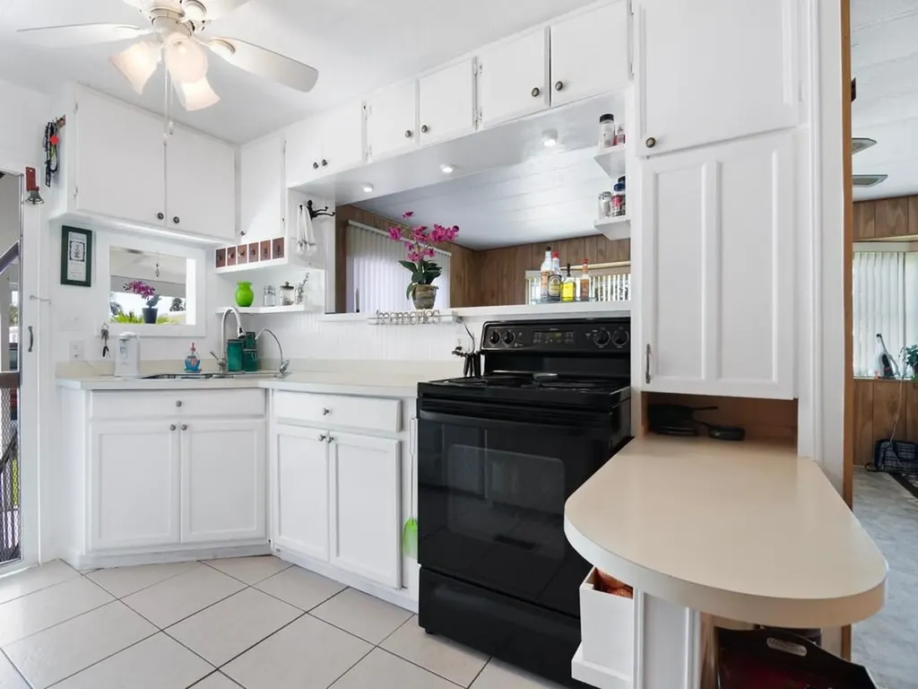 2 Galicia Lane Port Saint Lucie FL 34952