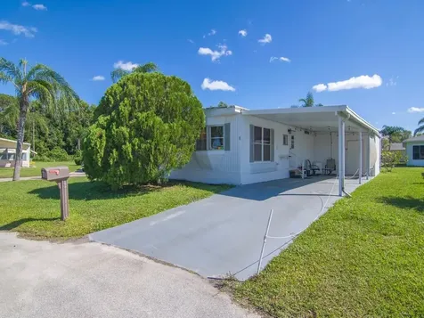 2 Galicia Lane Port Saint Lucie FL 34952