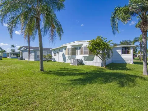 2 Galicia Lane Port Saint Lucie FL 34952