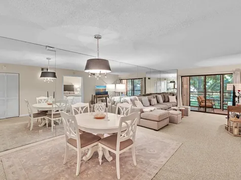 10143 Mangrove 203 Drive Boynton Beach FL 33437