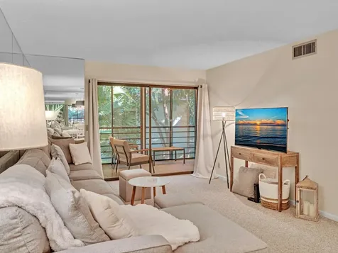 10143 Mangrove 203 Drive Boynton Beach FL 33437