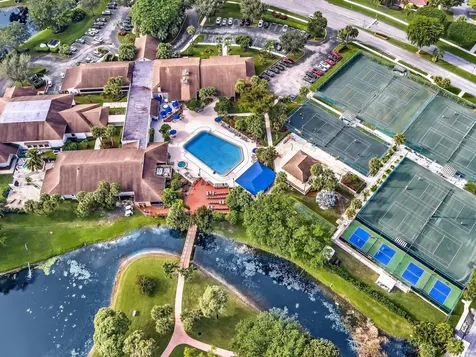 10143 Mangrove 203 Drive Boynton Beach FL 33437