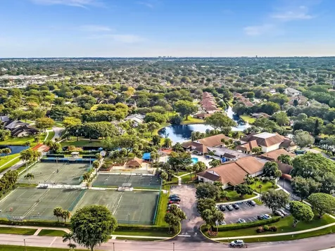 10143 Mangrove 203 Drive Boynton Beach FL 33437
