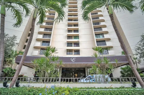 2480 Presidential Way West Palm Beach FL 33401
