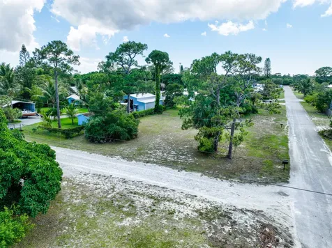 0 SE Grant Street Port Salerno FL 34997
