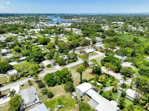 0 SE Grant Street Port Salerno FL 34997