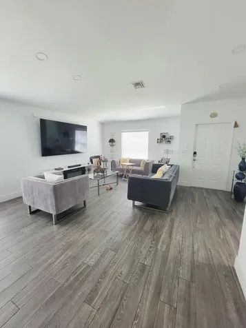 1373 Sw Prairie Circle Port Saint Lucie FL 34953