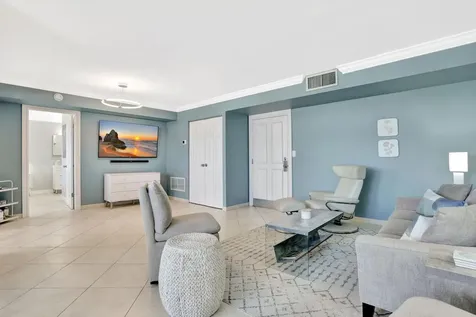 1237 Hillsboro Mile Hillsboro Beach FL 33062