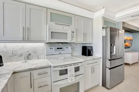 1237 Hillsboro Mile Hillsboro Beach FL 33062